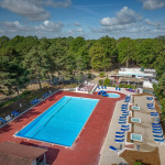 Héliomonde, l'unique camping naturiste d'Île-de-France, pour un séjour nature à Saint-Chéron (91)