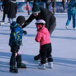 La patinoire du marché de Noël de Rambouillet, pour patiner à côté du grand sapin