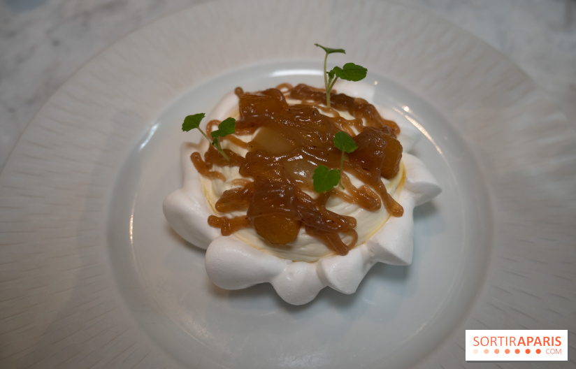 Restaurant 99 Haussmann - williams pear pavlova