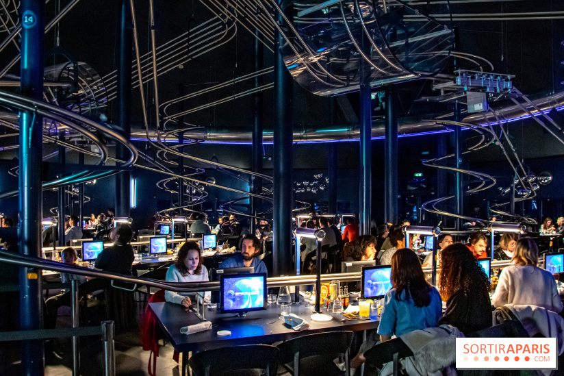 Futuroscope visuels restaurant Space Loop