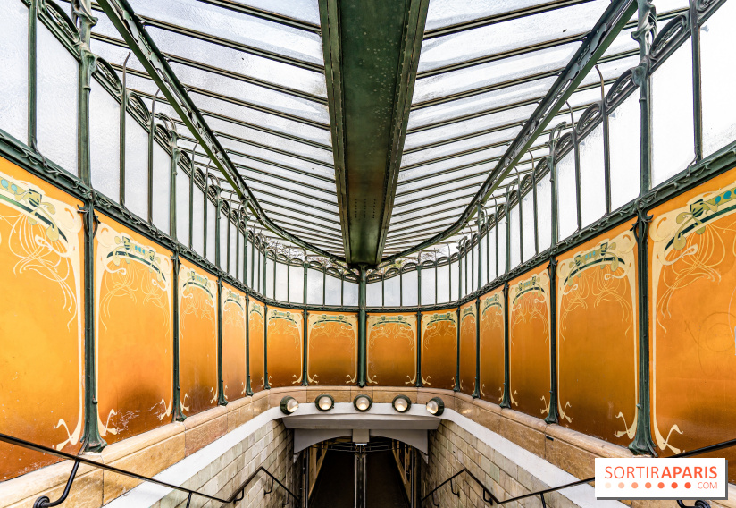  Le dernier édicule de type B d'Hector Guimard - Métro Porte Dauphine  -  A7C5195