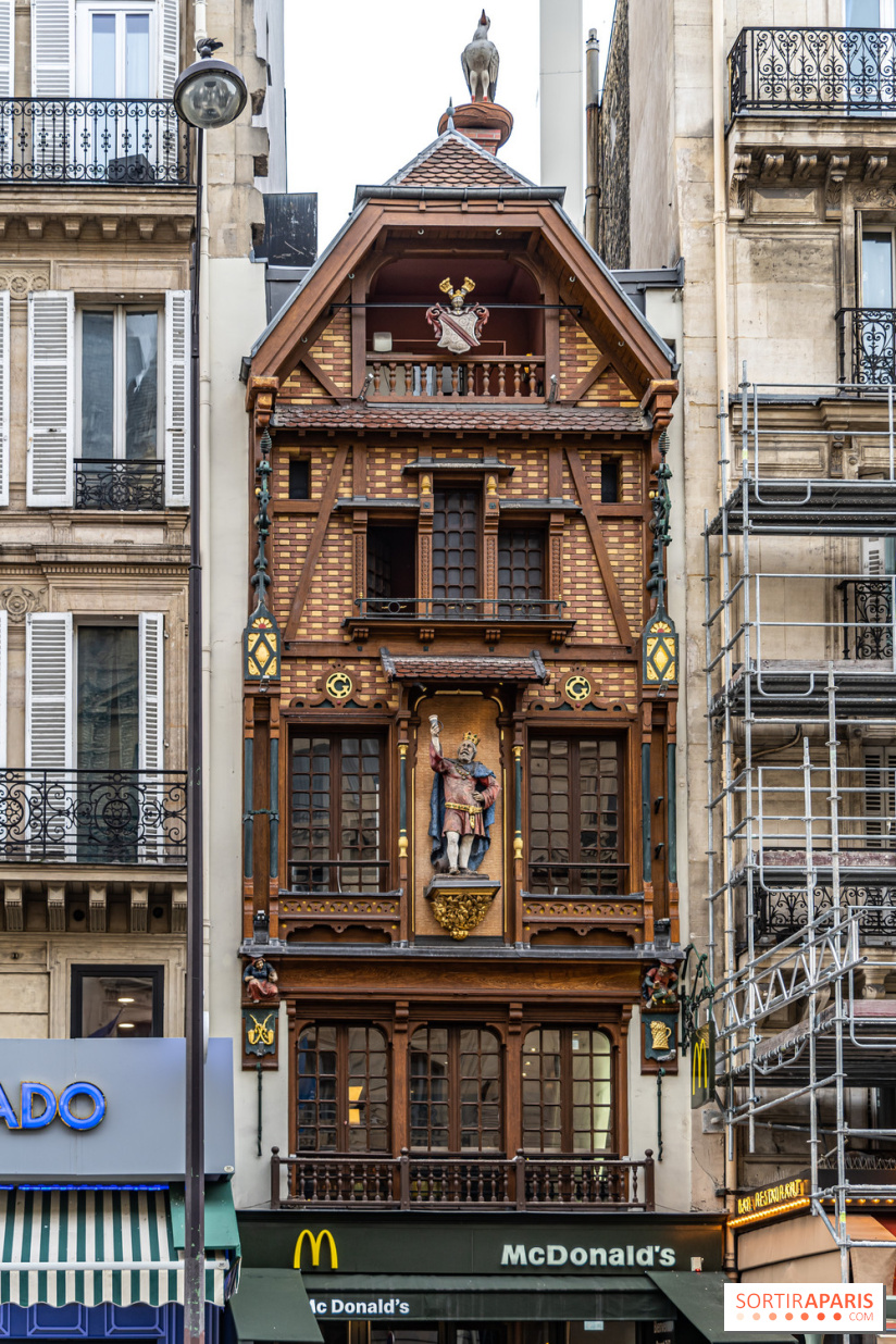 Façade alsacienne classée à Paris - McDo Saint-Lazare