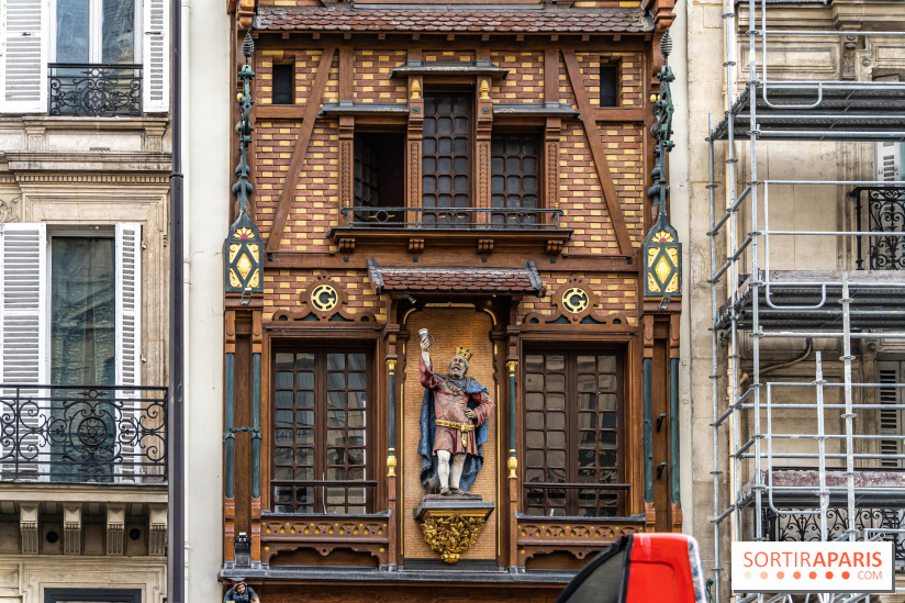 Façade alsacienne classée à Paris - McDo Saint-Lazare