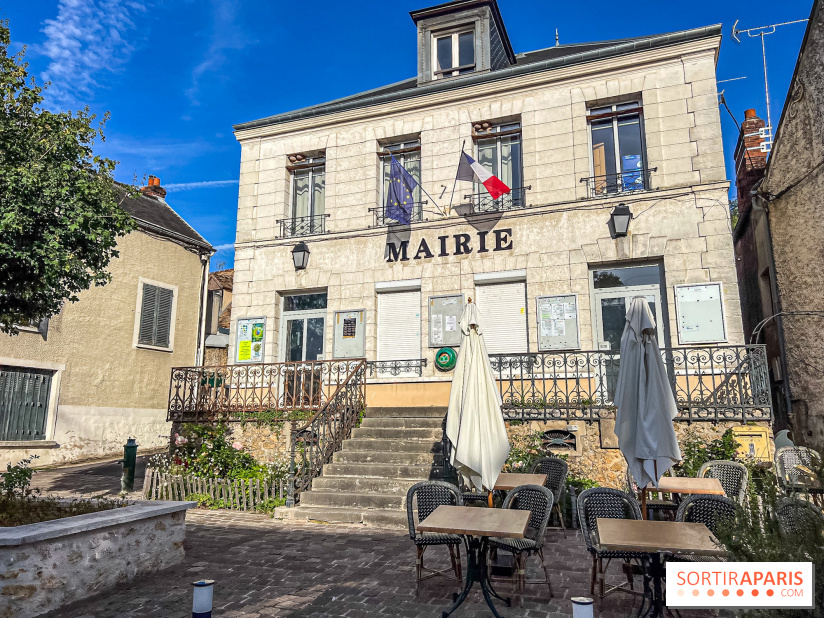 Village de Dampierre en Yvelines - mairie