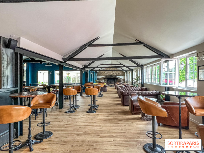 Village de Dampierre en Yvelines -- Les 17 - bar à vin