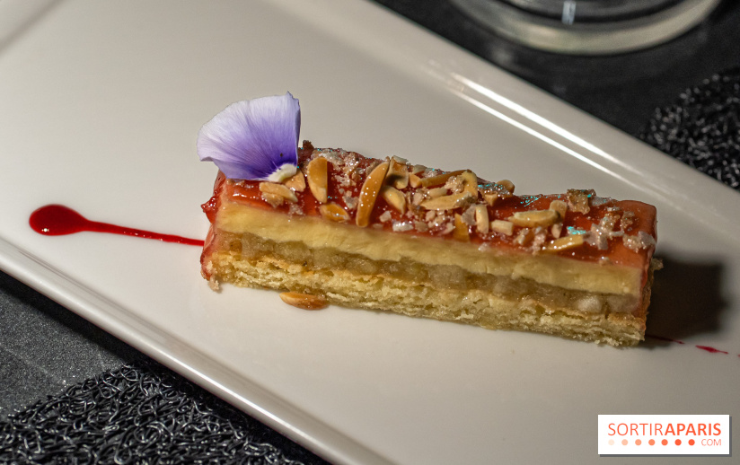 Bus Saint Germain 1920 - dîner dans un bus en traversant Paris  -  A7C3712