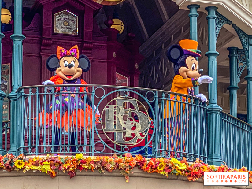 Halloween 2023 Disneyland Paris - Mickey Minnie