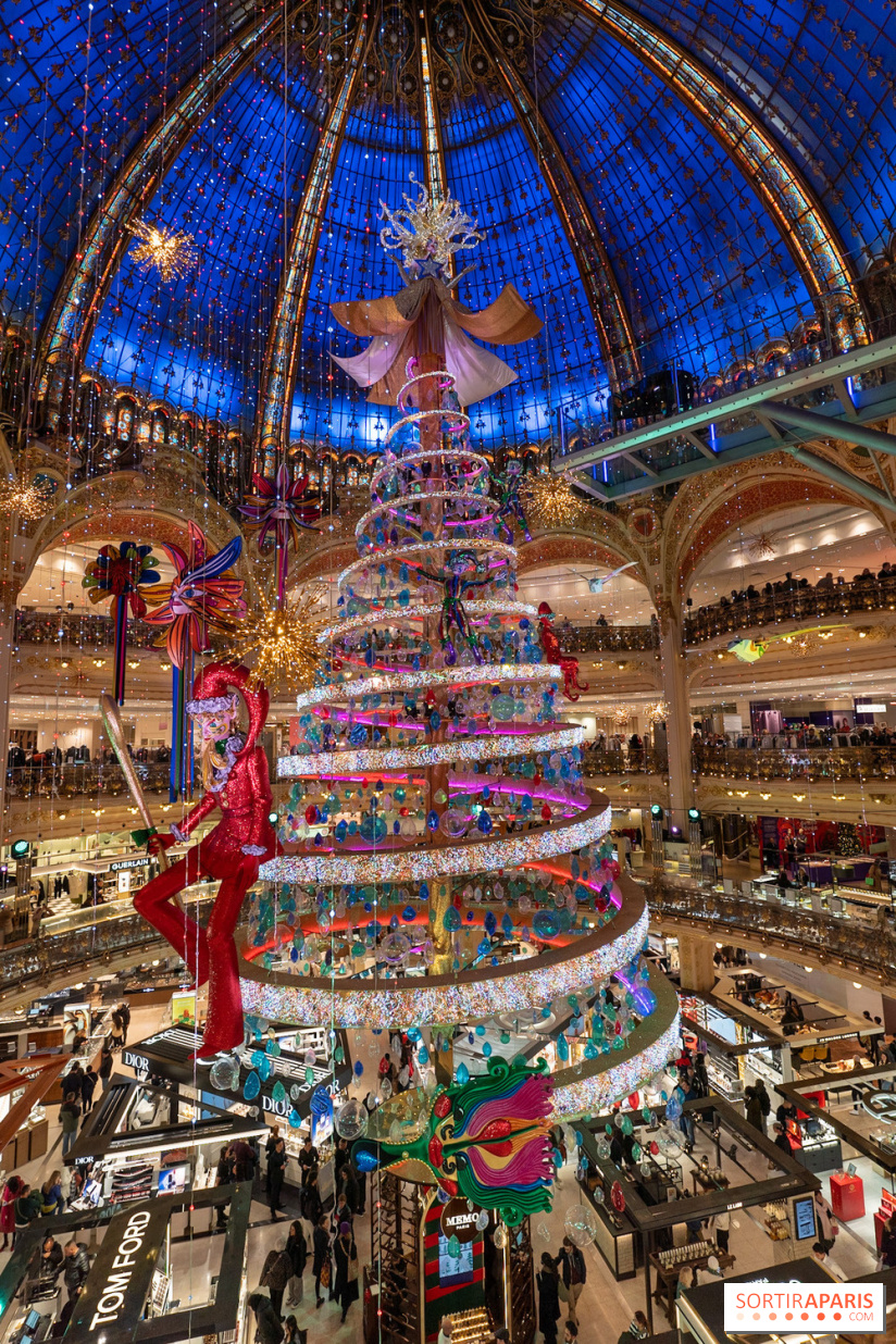 Le sapin de Noël des Galeries Lafayette Haussmann 2023