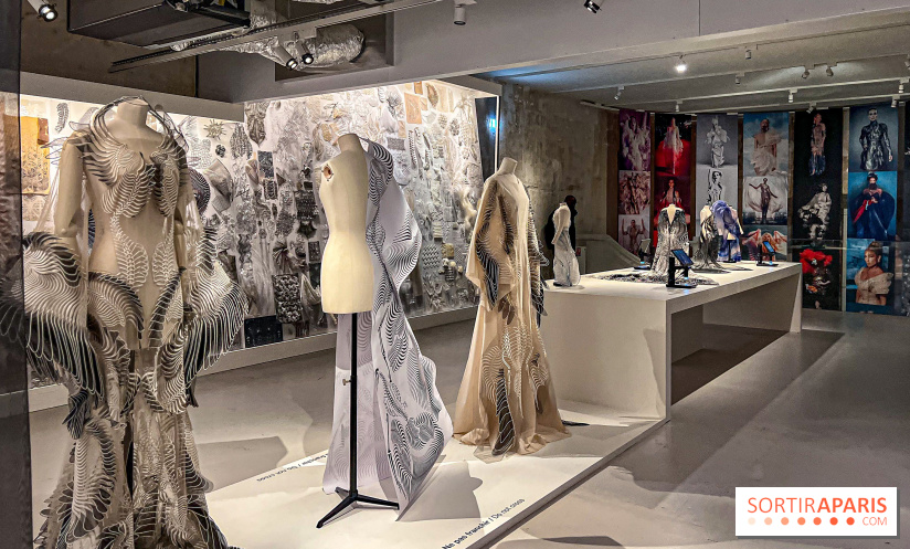 L’exposition retrospective de la créatrice de mode Iris Van Herpen au Musée des Arts Décoratifs