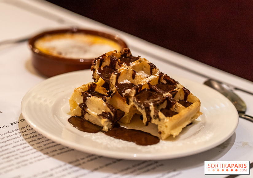 Le Bouillon Julien, la brasserie au sublime décor art nouveau, son menu et ses plats -  gaufre