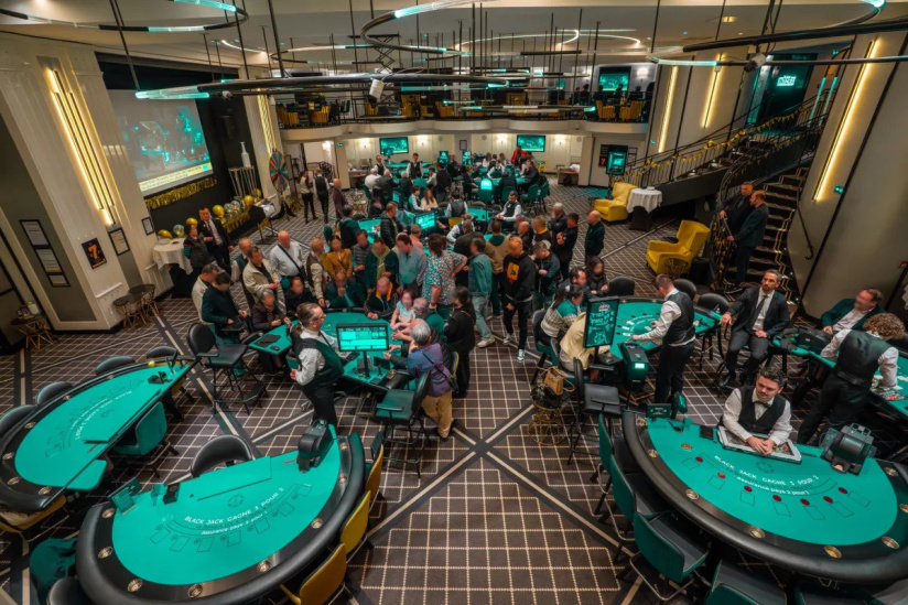 Que faire après un dîner à Paris ? Découvrez 3 clubs de jeux pour prolonger la nuit 