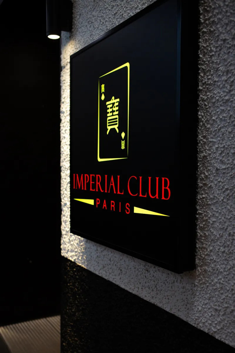 Visiter Paris autrement : les clubs de jeux, ces lieux méconnus à découvrir