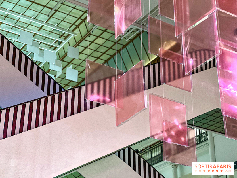 Aux Beaux Carrés, l'exposition de Daniel Buren au Bon Marché Rive Gauche