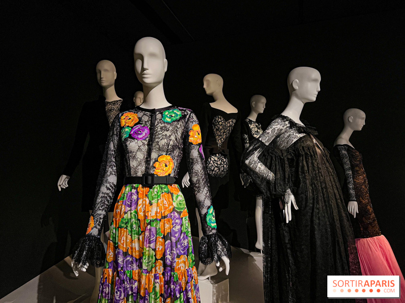 Transparences, la nouvelle exposition mode du Musée Yves Saint Laurent