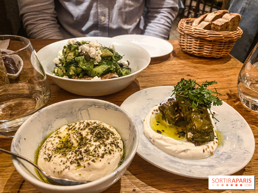 Etsi, la taverne grecque parisienne à découvrir dans le 18e