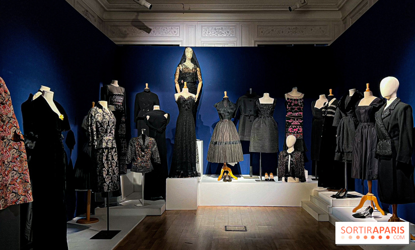 Exposition Haute Couture gratuite chez Bonhams Cornette de Saint Cyr, maison de vente prestigieuse à Paris - image00119