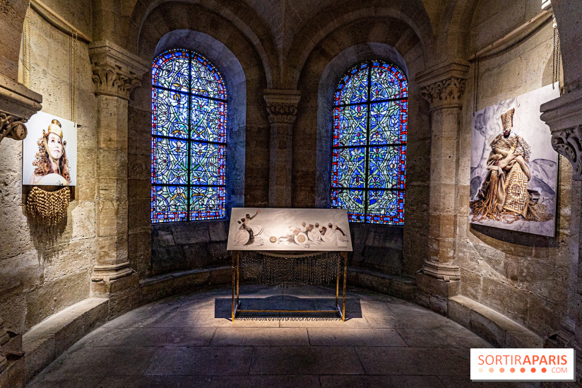La Trêve la Basilique Saint-Denis, l'exposition costumes et photos de Sophie Comtet Kouyaté en mode jeux Olympique en Grèce Antique - A7C0586 HDR