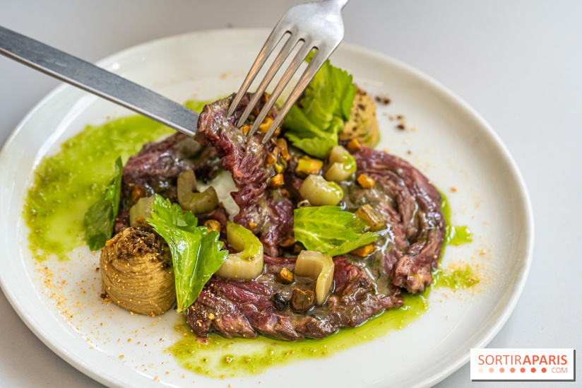 Le Café Mirette, l'excellent resto à la Fondation Pernod, côté Gare Saint-Lazare - tataki de bœuf