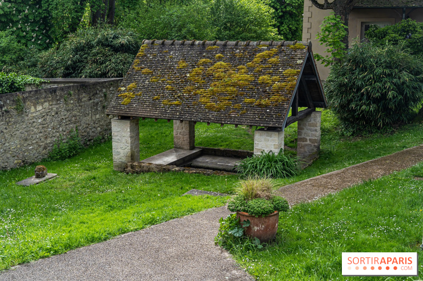 Village de Medan dans les Yvelines -  lavoir de la mairie