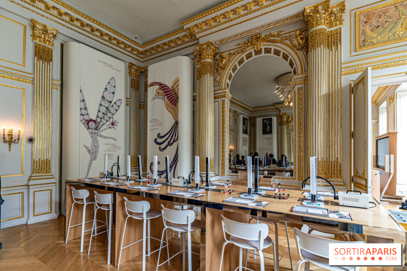 Exposition 'Bijoux de Scène de la Comédie Française' à l'hôtel historique de Mercy-Argenteau qui se dévoile