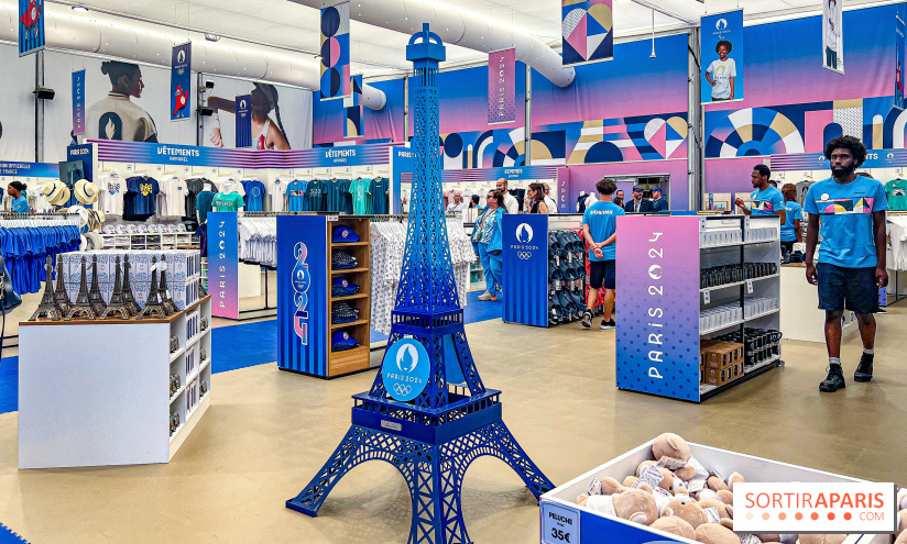 Megastore Paris 2024 Champs-Élysées