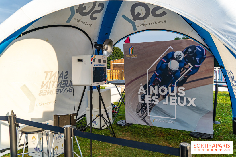 La Fan zone de Saint-Quentin en Yveli!nes, soirée Ofenbach et drones -  A7C0315