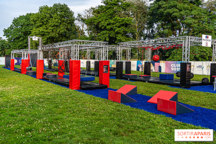 La Fan zone de Saint-Quentin en Yveli!nes, soirée Ofenbach et drones -  A7C0326