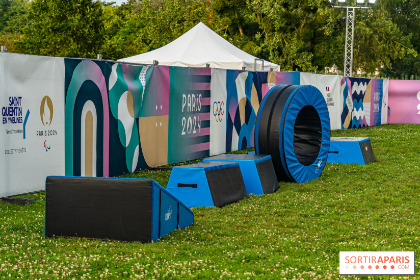 La Fan zone de Saint-Quentin en Yveli!nes, soirée Ofenbach et drones -  A7C0327