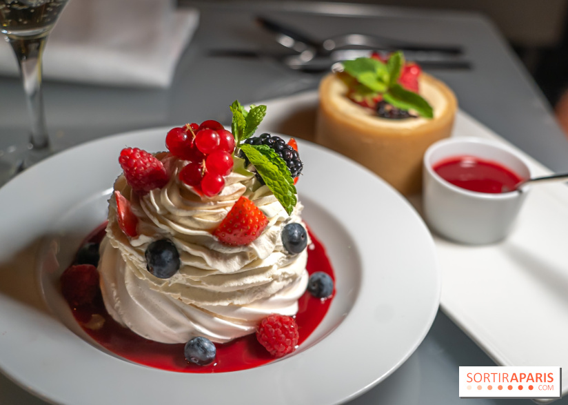 Le Georges, le restaurant-terrasse en rooftop du Centre Pompidou - les photos - dessert - pavlova