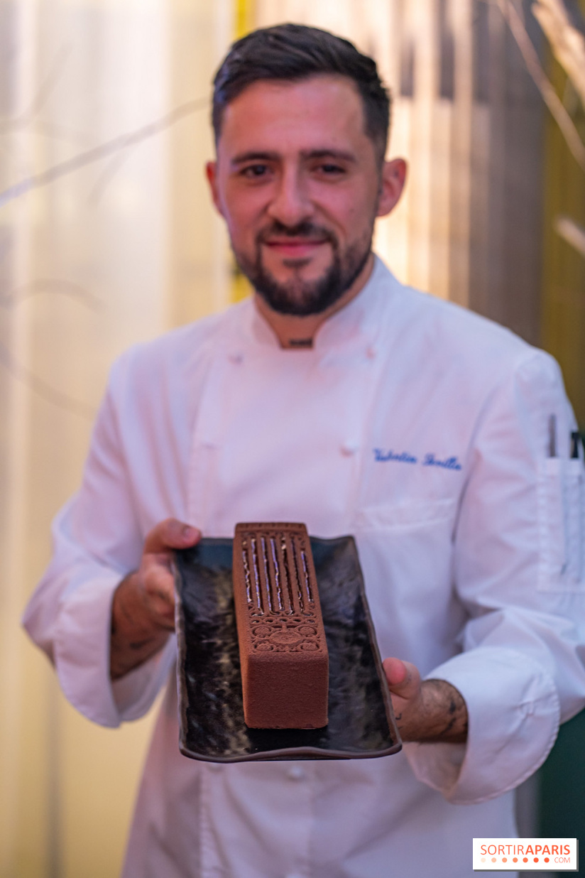 La bûche de Noël du Westin Paris-Vendôme 2024 et galette des Rois 2025 par Valentin Sevilla - photos