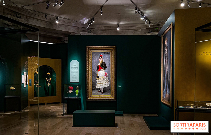 Bijoux de scène de l'Opéra de Paris : l'exposition de parures merveilleuses au Palais Garnier - IMG 2468 jpg