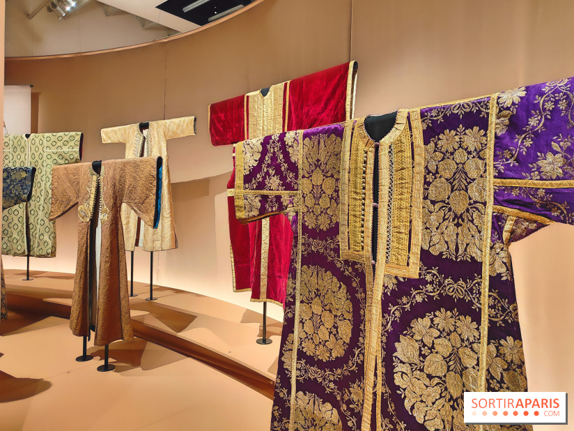 Au fil de l'or : l'expo brillante sur l'or dans l'art de la mode au musée du Quai Branly - photos - fotor 1739184110462