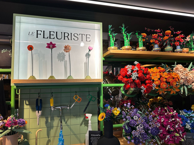 Saint-Valentin 2025 : des ateliers gratuits chez le Fleuriste LEGO à la Gare de l'Est - WhatsApp Image 2025 02 13 at 11.39.14 (1)