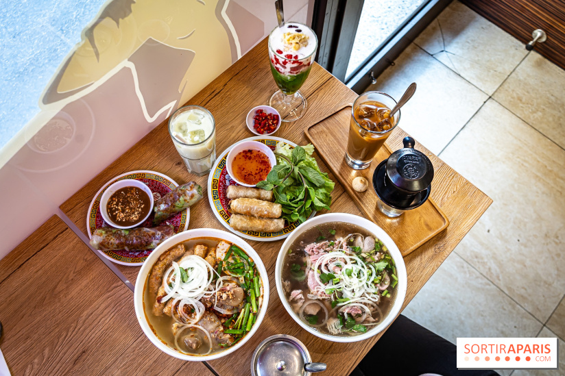 Ngoc Xuyen Saigon, le restaurant vietnamien du 13e aux bons pho et soupes de nouilles - table