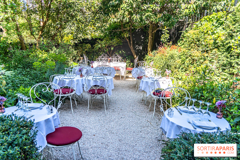 Terrasse de l'Hôtel Particulier, le jardin verdoyant au cœur de Montmartre - photo