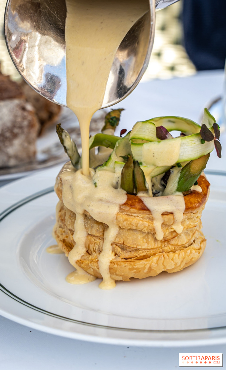 Les Chasses, le restaurant insolite avec une superbe terrasse à l'Abbaye des vaux de Cernay dans les Yvelines - A7C05904