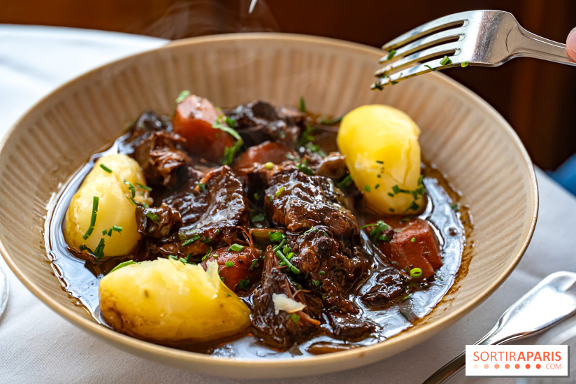 Margaux, le restaurant français typique, face à la Tour Eiffel - A7C09289