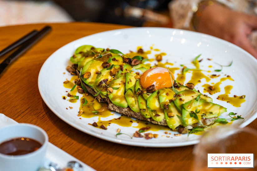 Le brunch de Pierre Hermé à Beaupassage  -Toast Avocat, jaune d’œuf confit,   vinaigrette pistache 