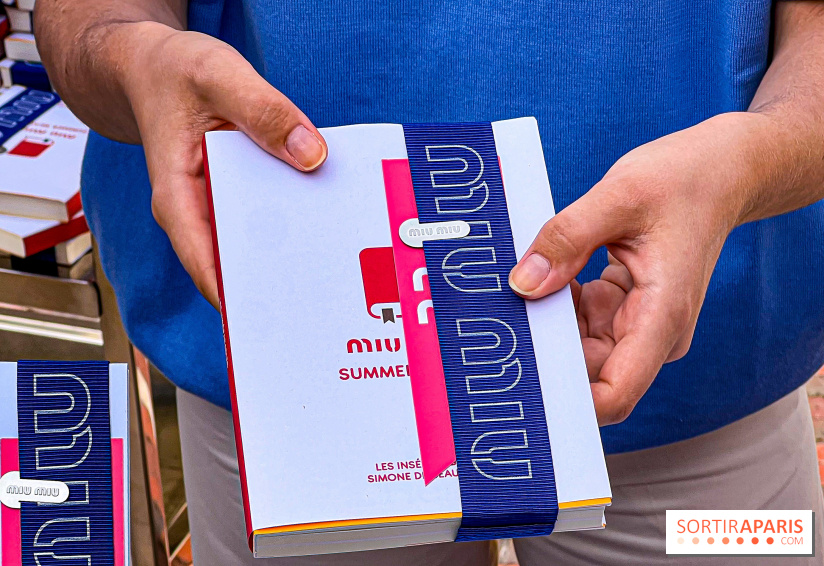 Miu Miu Summer Reads : la maison italienne ouvre un pop up et distribue des livres gratuits à Paris - image00001