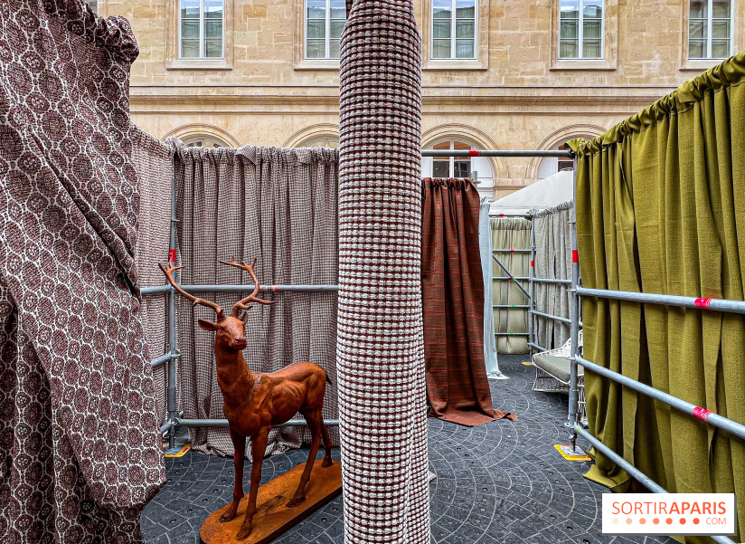 Paris Design Week 2025 : Le Labyrinthe, l'installation monumentale et mode à l'Hôtel de la Marine