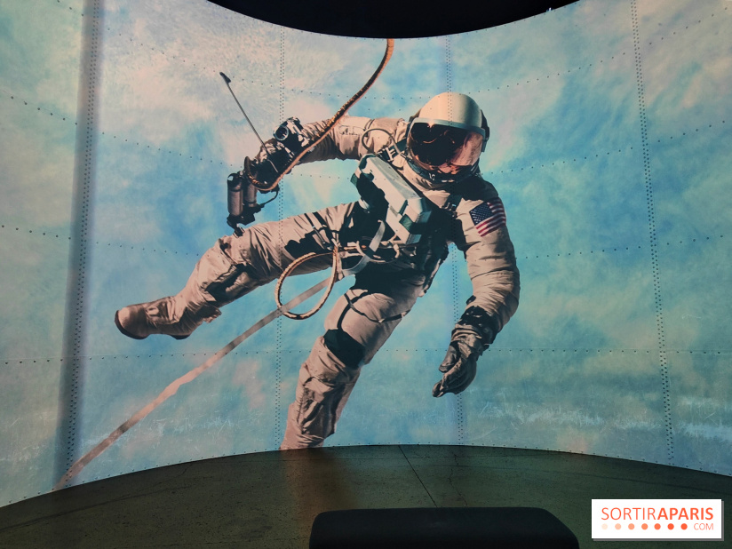 Destination Lune : un voyage immersif dans les étoiles à l'Atelier des Lumières - photos - fotor 1758652317168