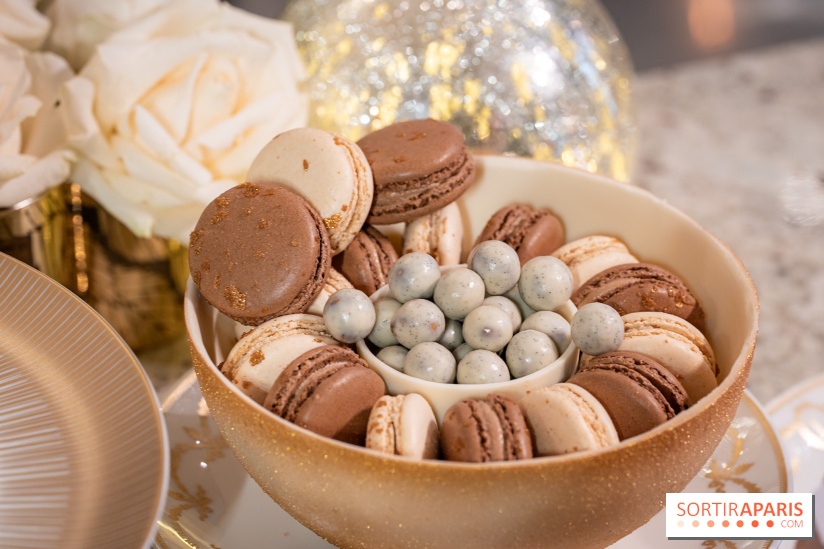 Les bûches et créations de Noël et fêtes de Ladurée 2025