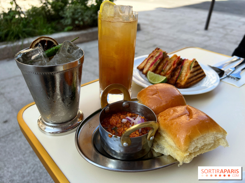 Mumbai Café - Brioches et curry de poulet