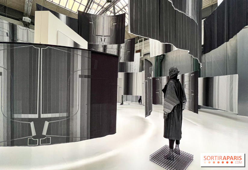 Art Basel Paris 2025 : Issey Miyake sublime textile et lumière dans une installation gratuite - IMG 0908 jpg