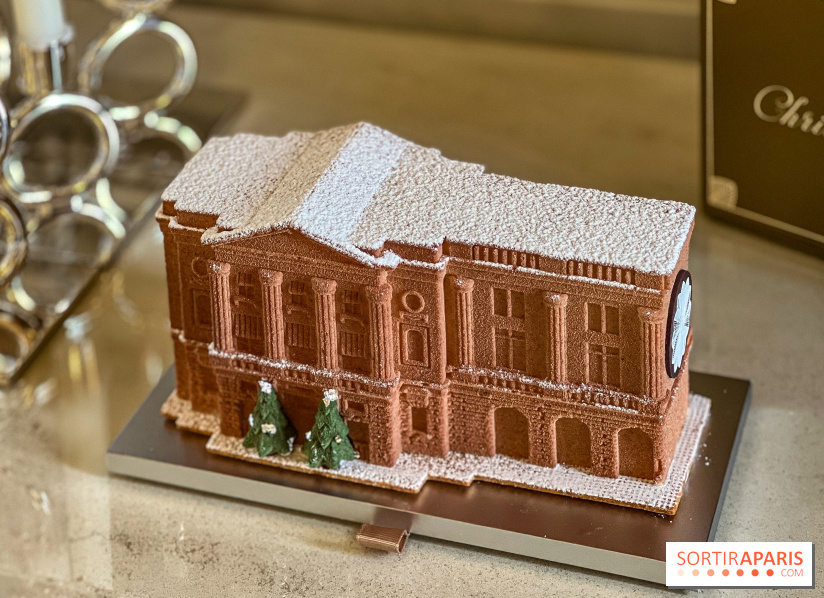 La Bûche de Noël 2025 de l'Hôtel de Crillon par Matthieu Carlin : le palace ... à croquer !