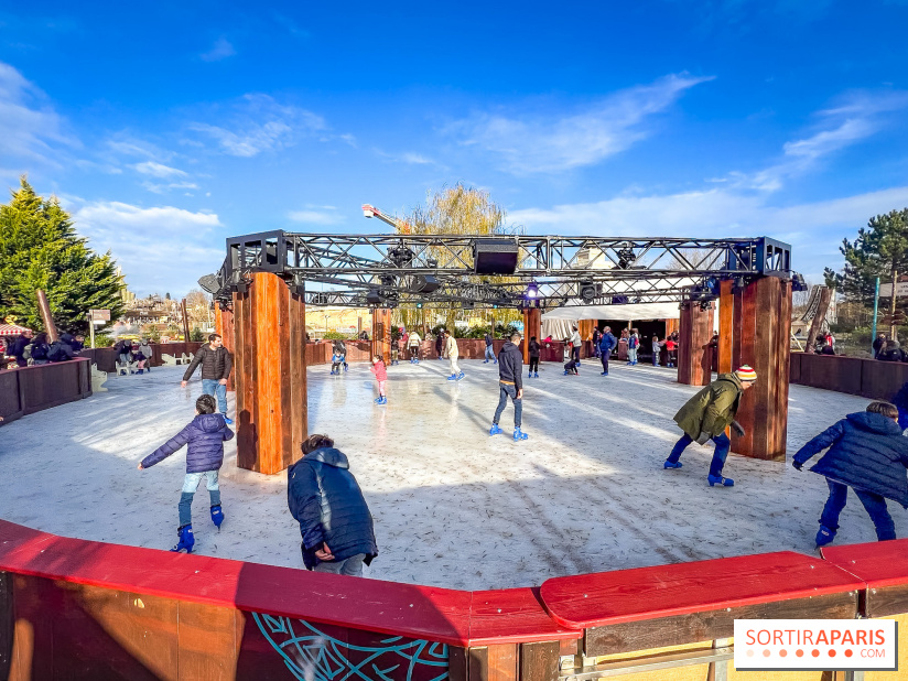 Noël au Parc Astérix 2025, patinoire et marché de Noël  - IMG 7524