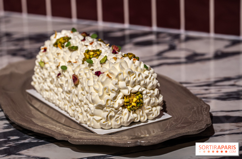 Bûche de Noël Paris-Brest pistache et tropicale de Nour Kandler - Lalla Coffee - A7C02374