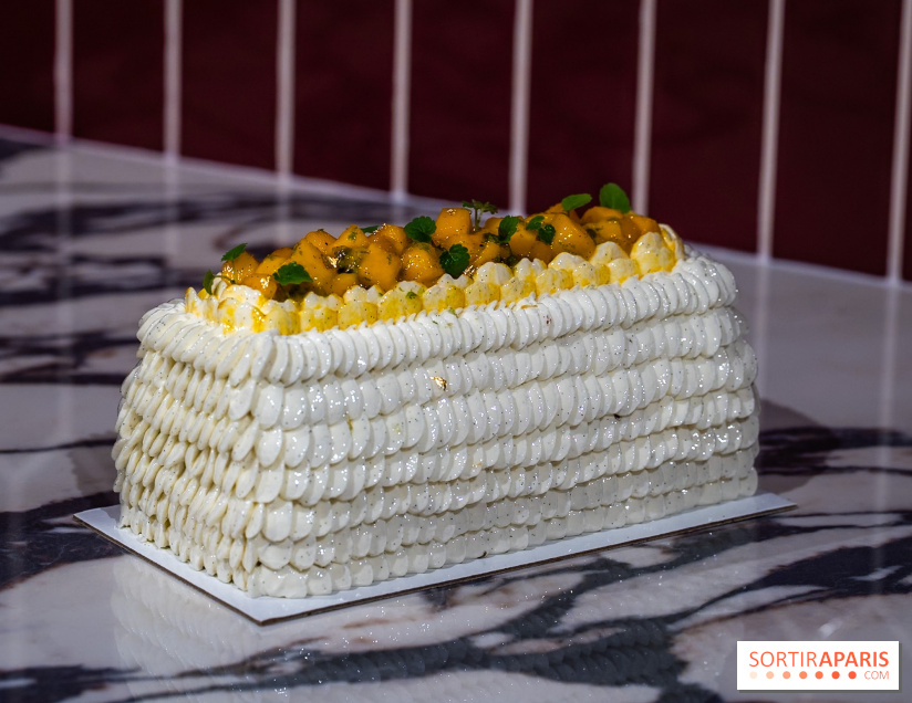 Bûche de Noël Paris-Brest pistache et tropicale de Nour Kandler - Lalla Coffee - A7C02384