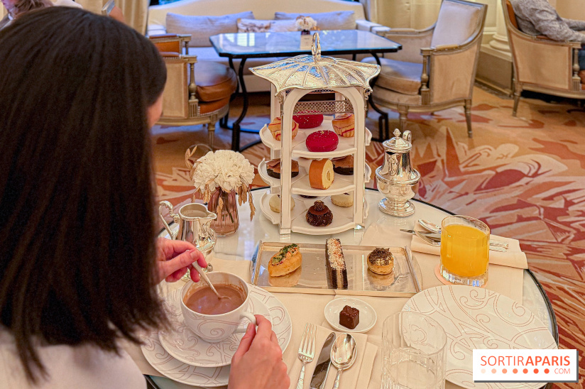 Noël 2025 au Plaza Athénée : tea time festif en famille, patinoire enchantée et chalet-raclette - IMG 4306