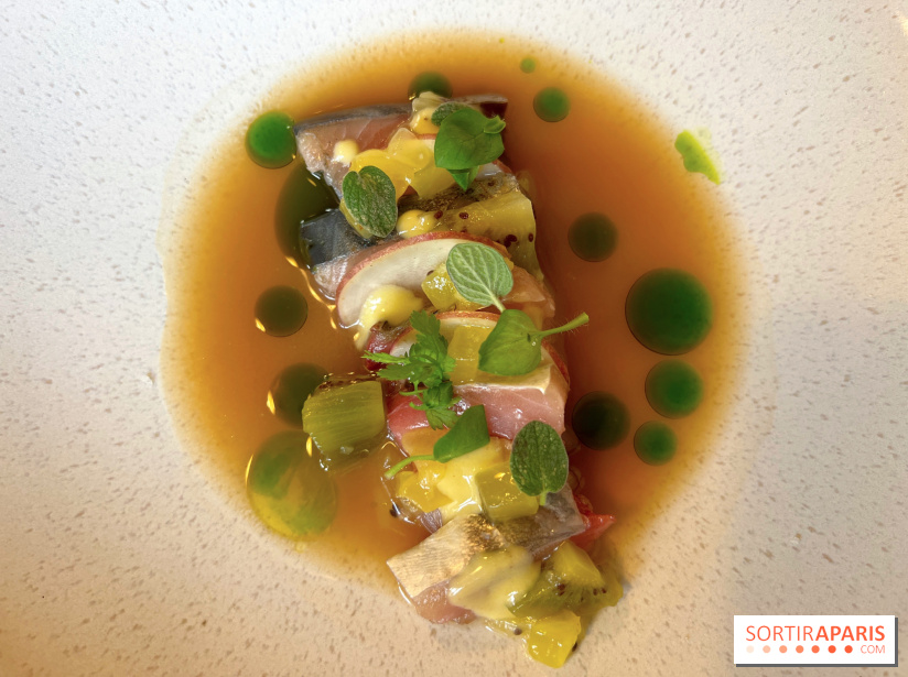 Gramme Paris - Bonite grillée, kiwi, topinambours